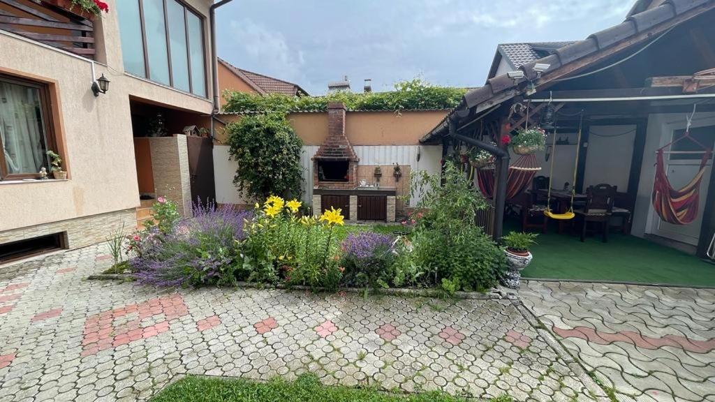 Casa Nicoladis Apartment Zarnesti Luaran gambar