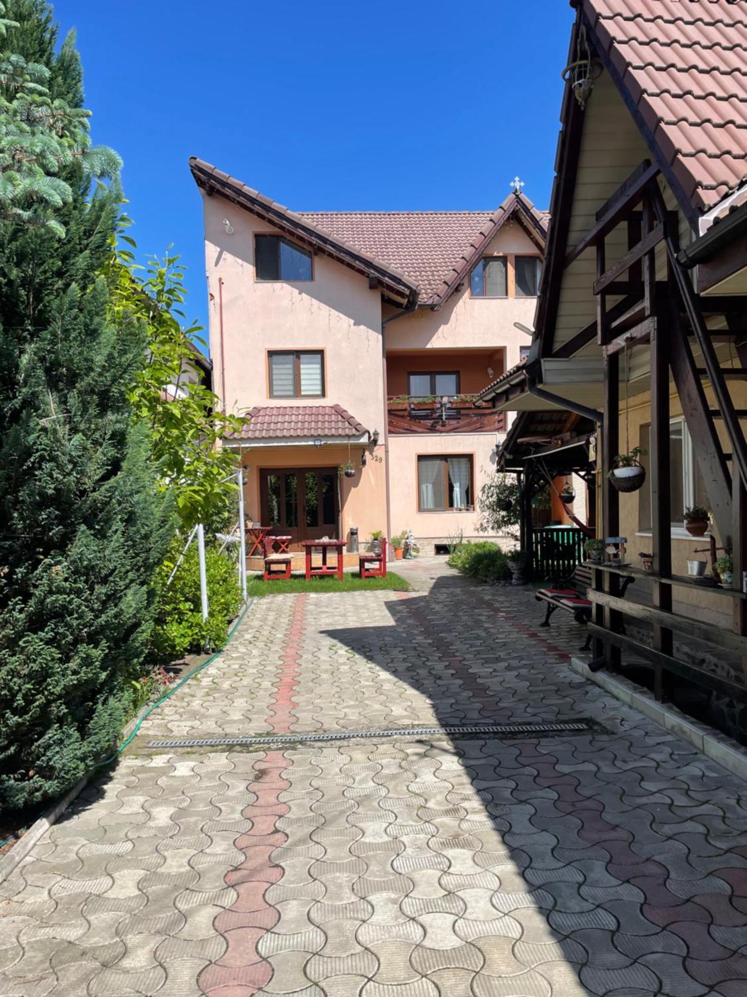 Casa Nicoladis Apartment Zarnesti Luaran gambar